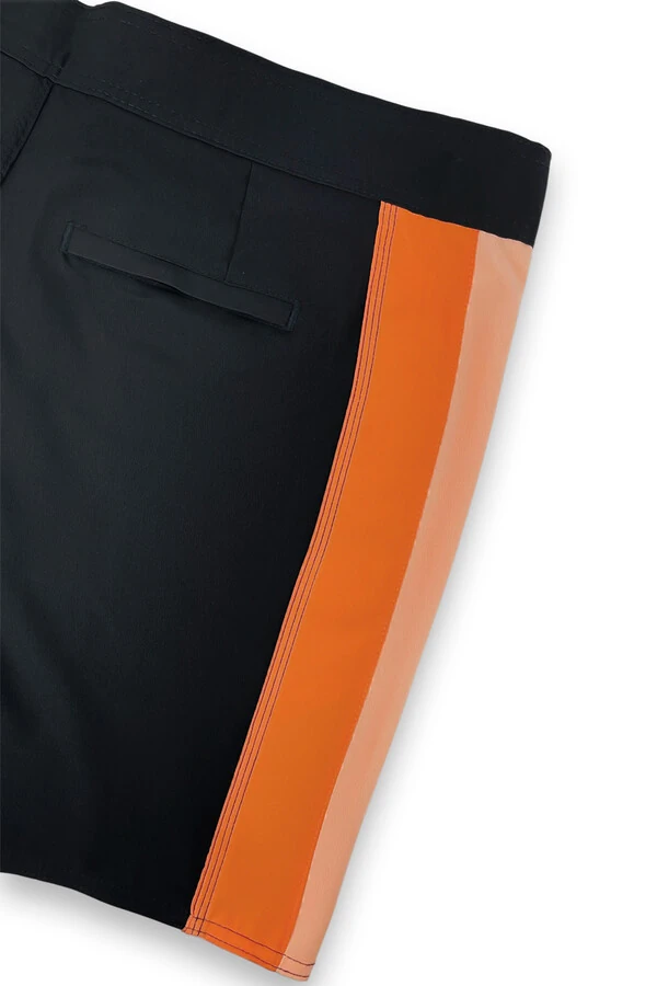 Bermuda retrô line Preto Salmão e Laranja