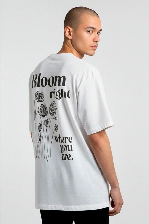 Camiseta oversized branca Bloom