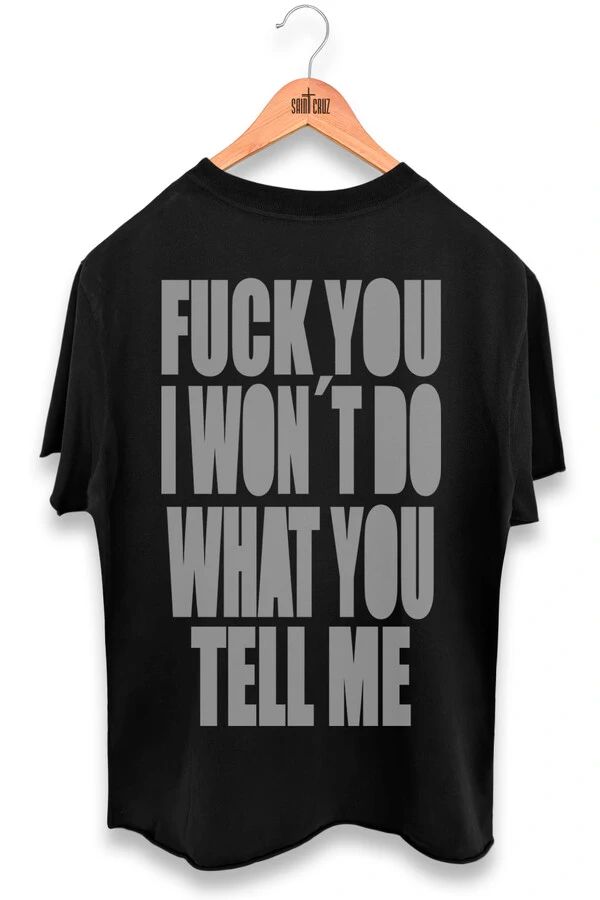 Camiseta preta Tell Me