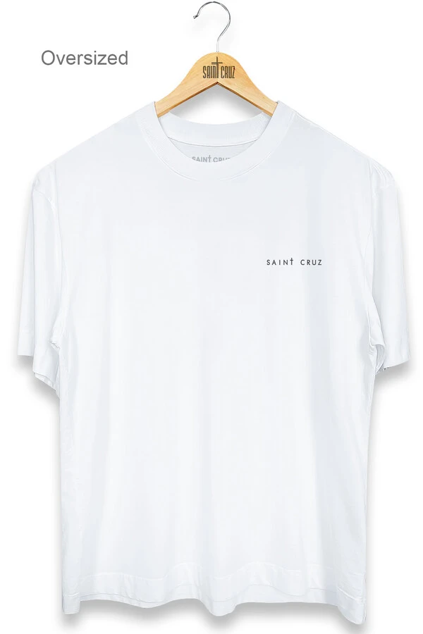 Camiseta oversized branca Tell Me