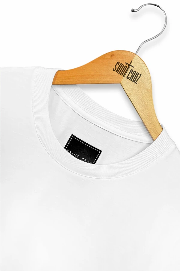 Camiseta branca Love Now Outlet