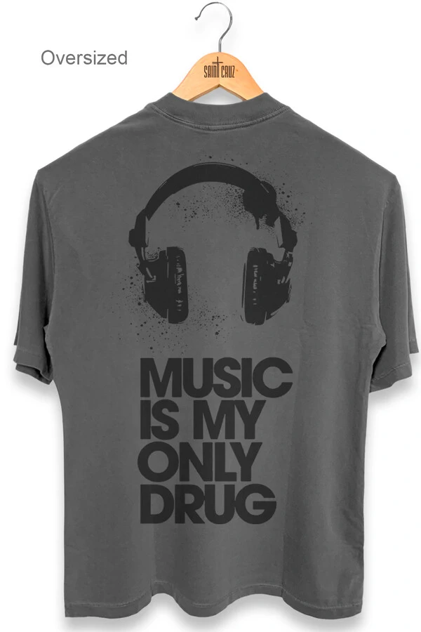 Camiseta oversized estonada chumbo Drug