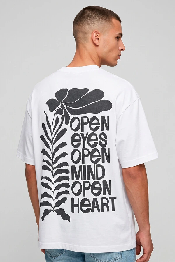 Camiseta oversized branca Open Eyes