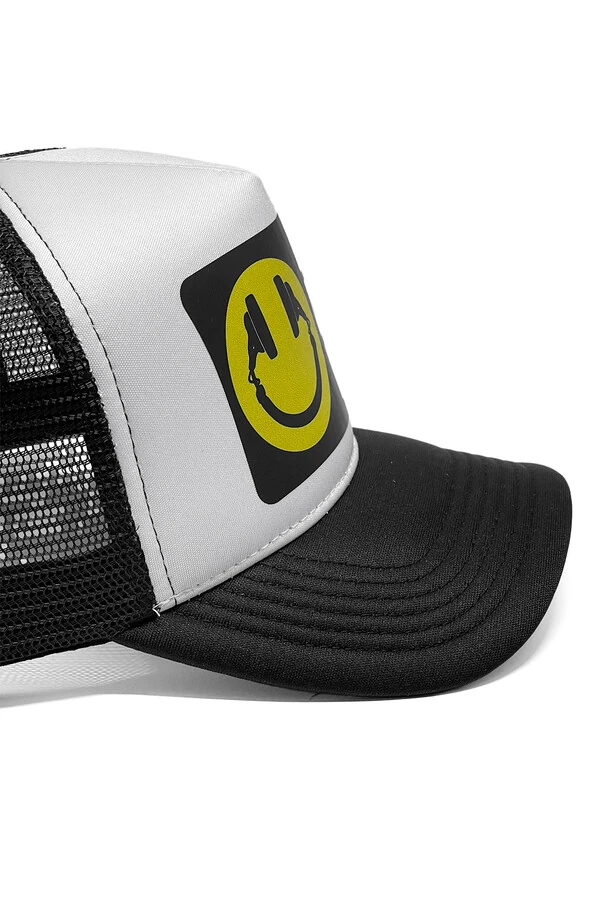 Boné trucker retrô branco e preto Drug