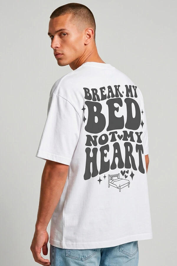 Camiseta oversized branca Bed Black
