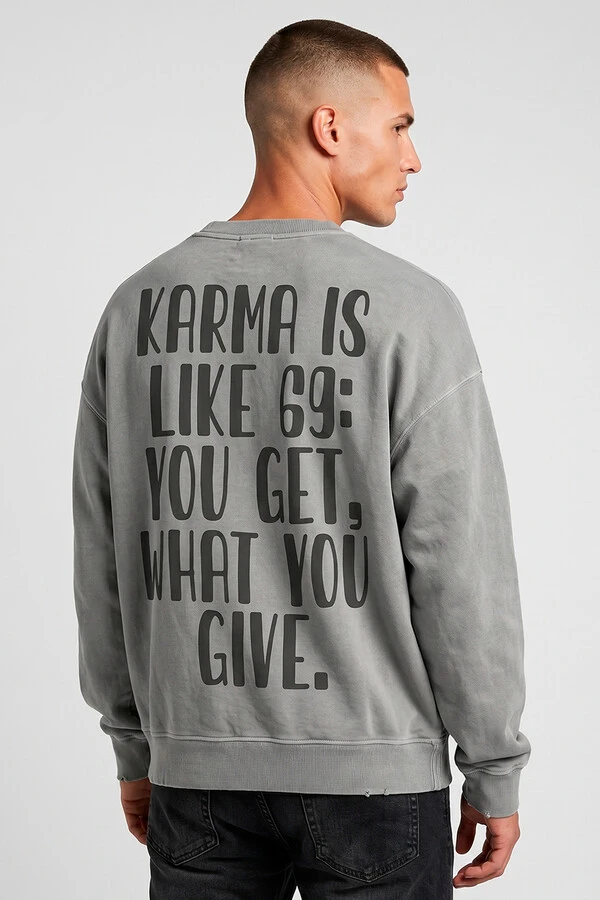 Blusa oversized de moletom estonado cinza Karma