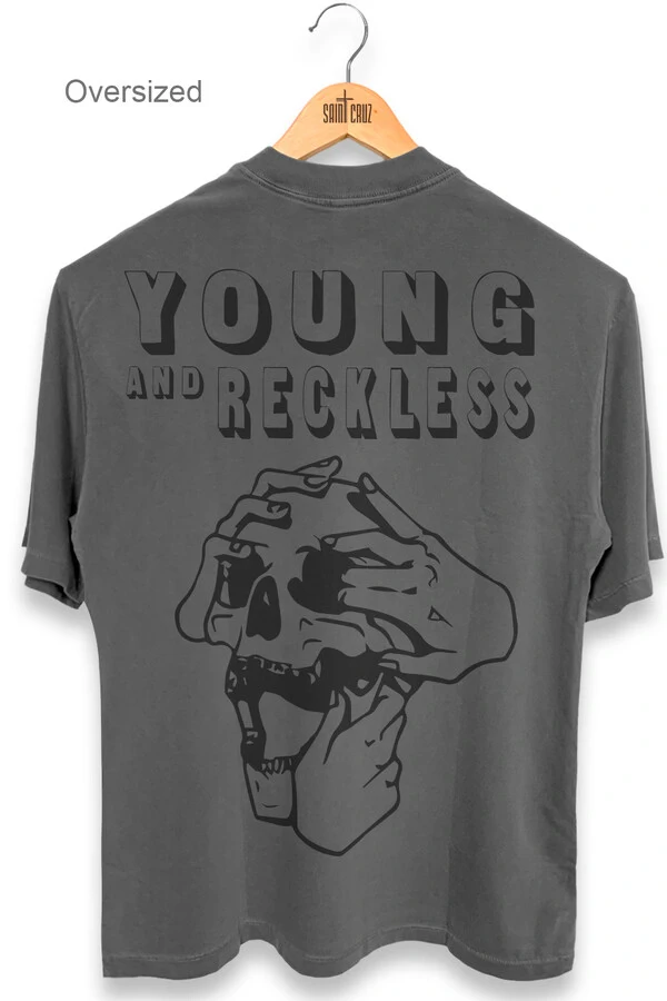 Camiseta oversized estonada chumbo Reckless
