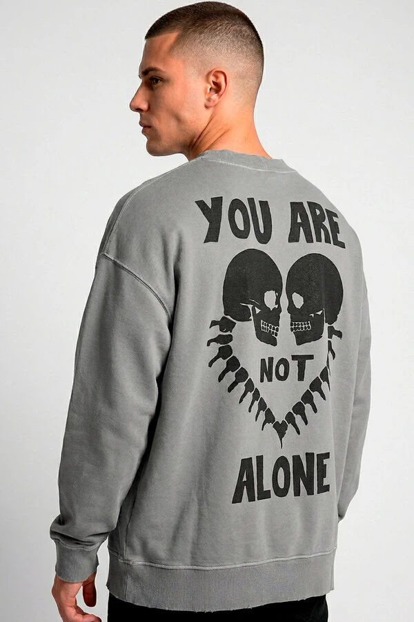 Blusa oversized de moletom estonado cinza Alone