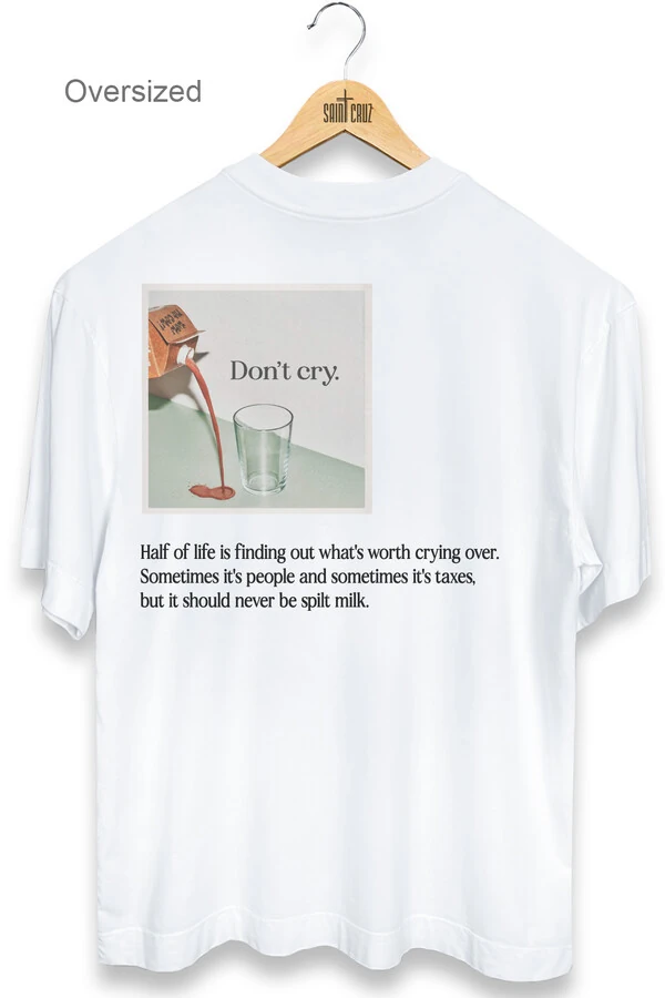Camiseta oversized branca Milk