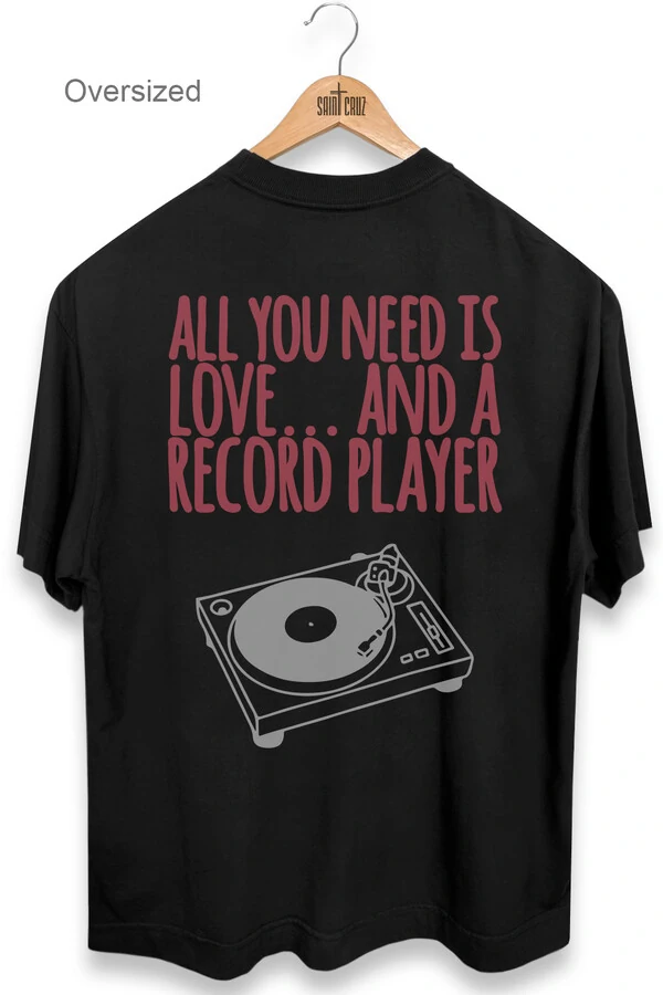 Camiseta oversized preta Record Player