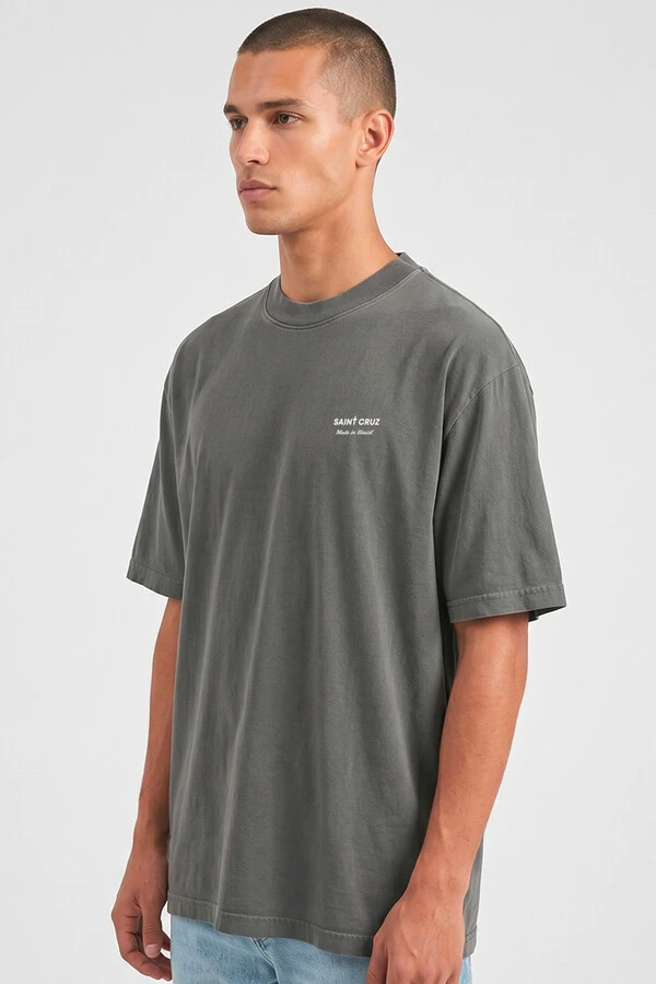 Camiseta oversized estonada chumbo Time