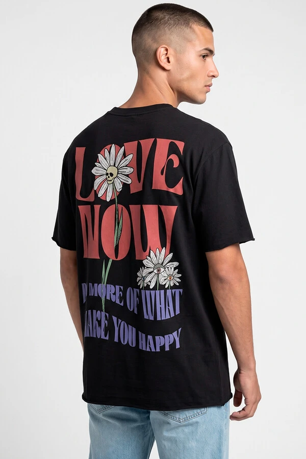 Camiseta preta Love Now Collors