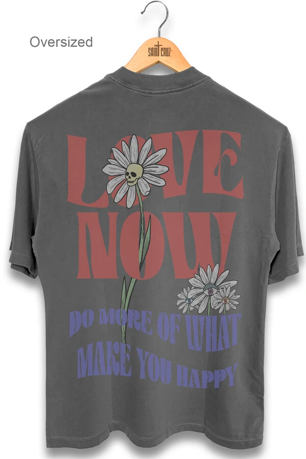 Camiseta oversized estonada chumbo Love Now Collors