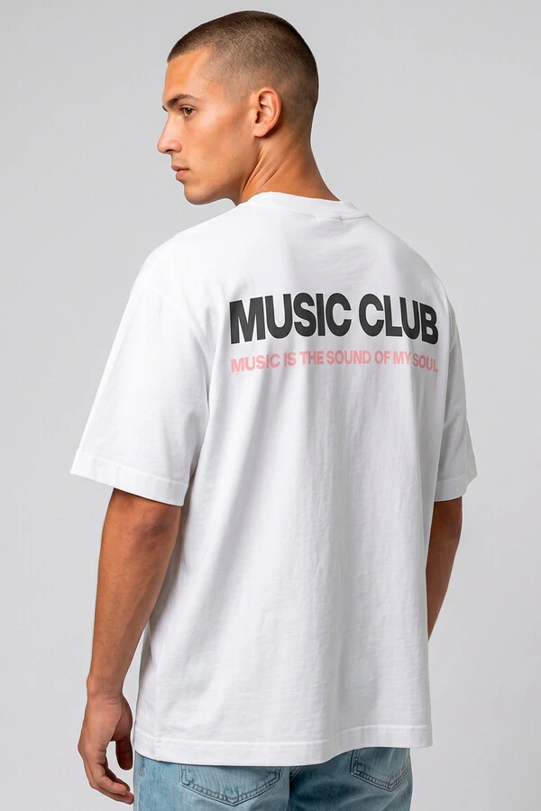 Camiseta oversized branca Music Club