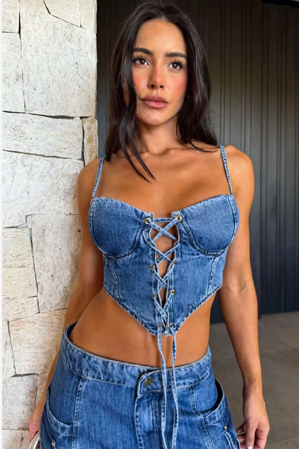 Cropped Mikka