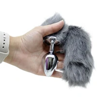 Plug Anal em Aço Inoxidável com Cauda Rabo de Pelúcia