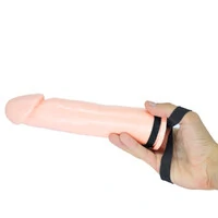 Capa Peniana Gigante com Cinta em Silicone Rígido 23,5 x 5 cm