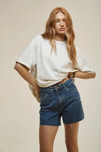 Bermuda Jeans Curta Cintura Média