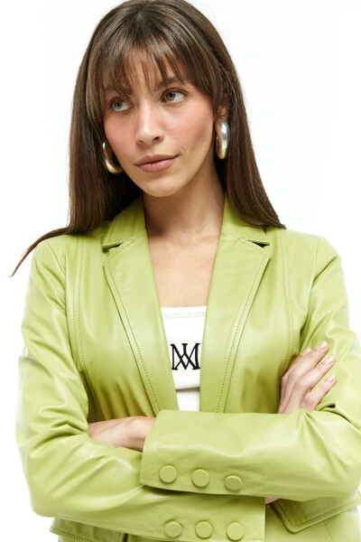 Blazer de couro: como usar e combinar?