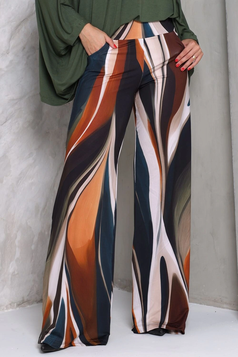 FotoCalça Pantalona Maia em Fluity