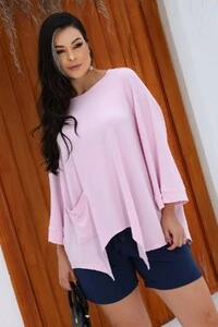 Blusa Assimétrica com bicos em malha Mila