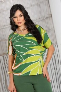 Blusa Decote V Frente e Costas Estampada
