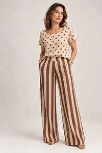 Calça Pantalona Sara em Crepe Soft