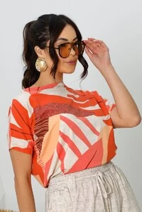 Blusa Decote Canoa Estampada
