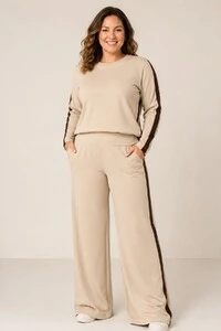 Calça Pantalona em Moletinho com Faixa Lateral Frida