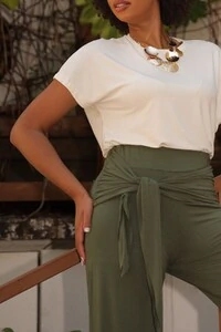 Calça com Amarração Frontal Cora