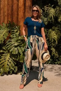 Blusa Decote Quadrado em Malha Lily