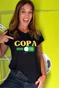 Blusa Decote V - Coleção COPA