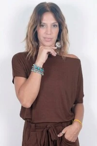 Blusa Decote Canoa Lisa