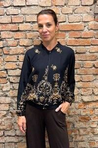 Jaqueta Corta Vento com ziper.