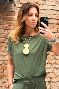 Blusa Decote Canoa Lisa