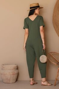 Macacão em malha crepiada com amarração Encanto