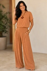 Blusa Decote Canoa Lisa