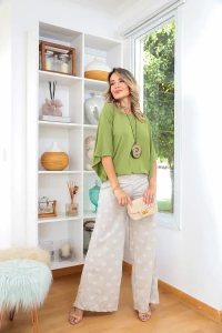 Calça Pantalona Sara em Crepe Soft