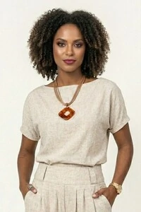 Blusa Decote Canoa Lisa