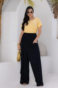 Calça com Sobreposição Solare em malha