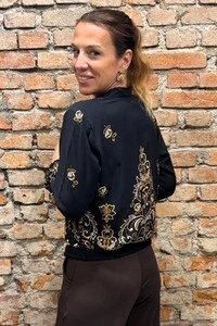 Jaqueta Corta Vento com ziper.