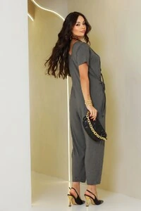 Macacão Encanto com amarração lateral em malha