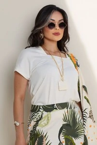 Blusa Decote Quadrado em Malha Lily