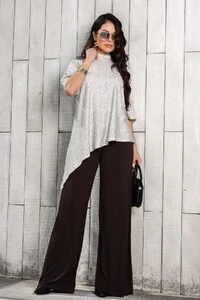 Blusa Livia com golinha assimétrica em malha