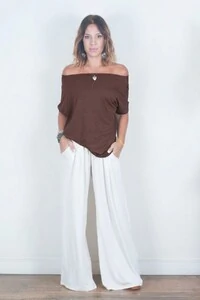 Blusa Decote Canoa Lisa