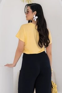Calça com Sobreposição Solare em malha