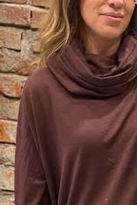 Blusa em Moletinho Gola Alta Hebe