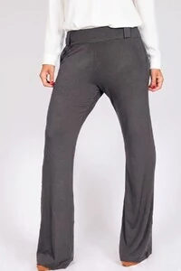 Calça Flare Lisa