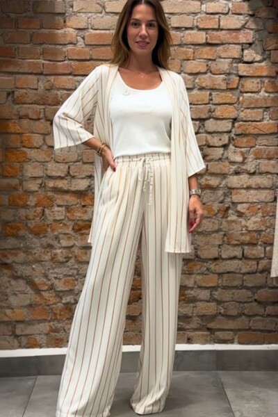 FotoCalça Pantalona em Viscose