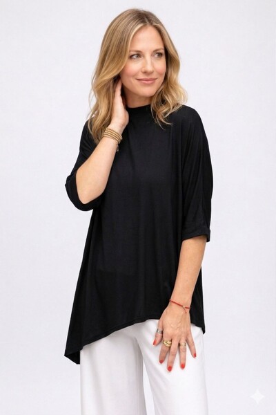 FotoBlusa Livia com golinha assimétrica em malha